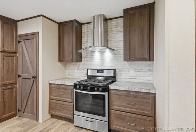 1397 E Cresthaven Court, Porter, OK 74454