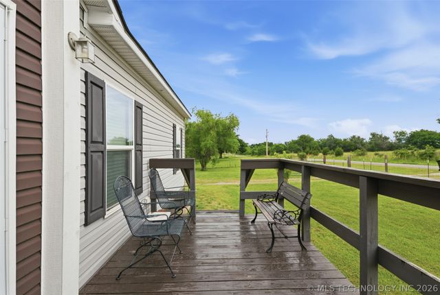 1397 E Cresthaven Court, Porter, OK 74454