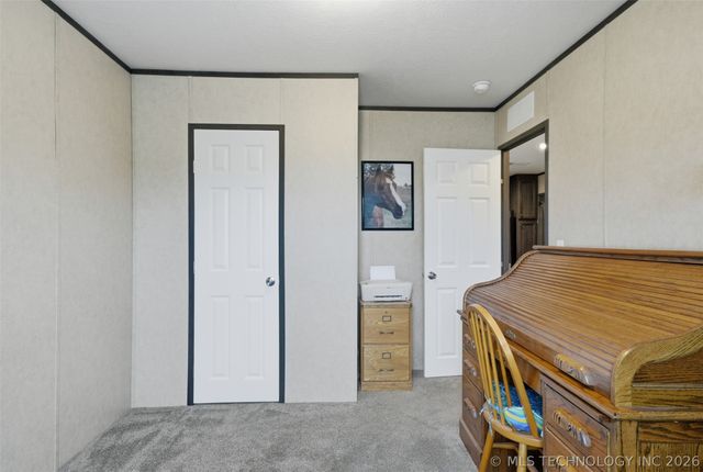 1397 E Cresthaven Court, Porter, OK 74454