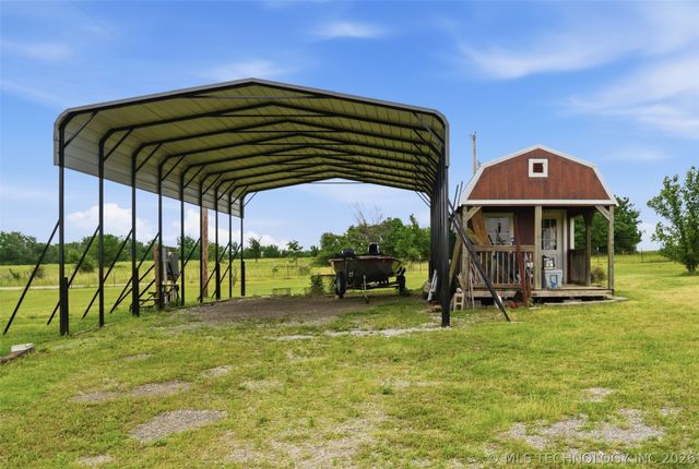 1397 E Cresthaven Court, Porter, OK 74454