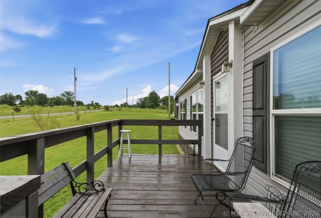 1397 E Cresthaven Court, Porter, OK 74454