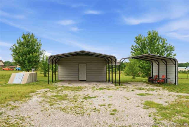 1397 E Cresthaven Court, Porter, OK 74454