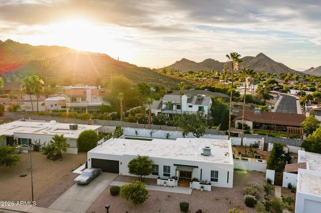 2438 E CHERYL Drive, Phoenix, AZ 85028
