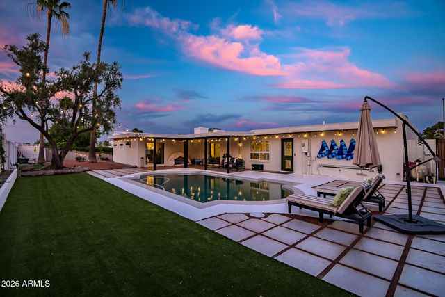 2438 E CHERYL Drive, Phoenix, AZ 85028