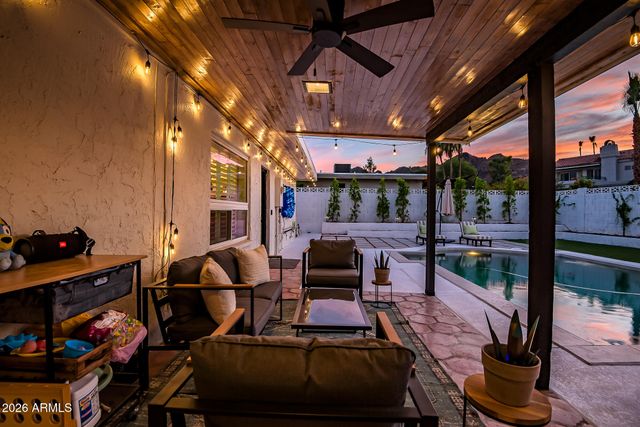 2438 E CHERYL Drive, Phoenix, AZ 85028