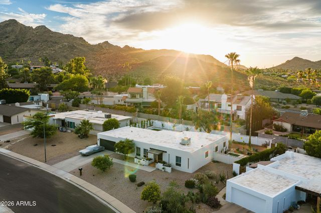 2438 E CHERYL Drive, Phoenix, AZ 85028