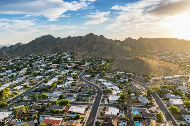 2438 E CHERYL Drive, Phoenix, AZ 85028
