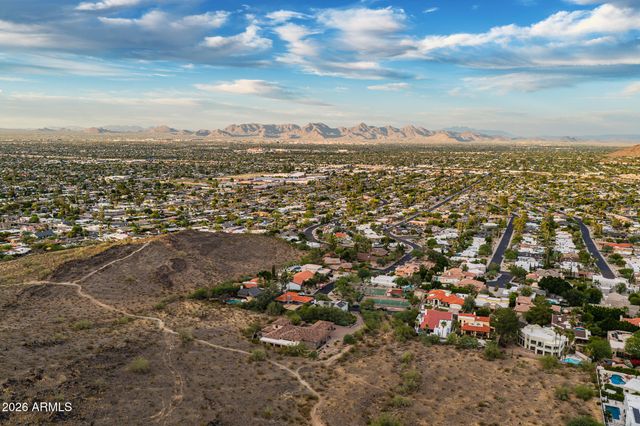 2438 E CHERYL Drive, Phoenix, AZ 85028