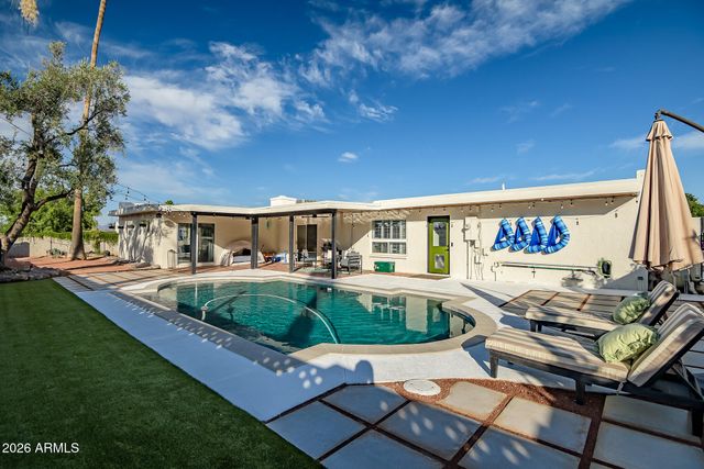 2438 E CHERYL Drive, Phoenix, AZ 85028
