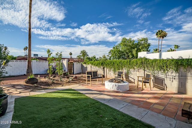 2438 E CHERYL Drive, Phoenix, AZ 85028
