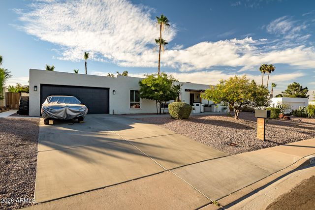 2438 E CHERYL Drive, Phoenix, AZ 85028