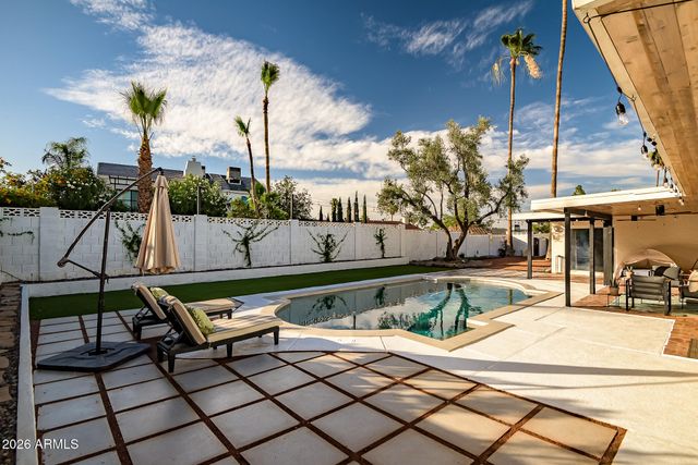 2438 E CHERYL Drive, Phoenix, AZ 85028