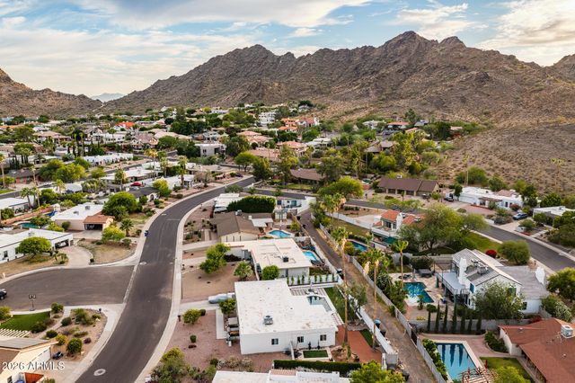 2438 E CHERYL Drive, Phoenix, AZ 85028