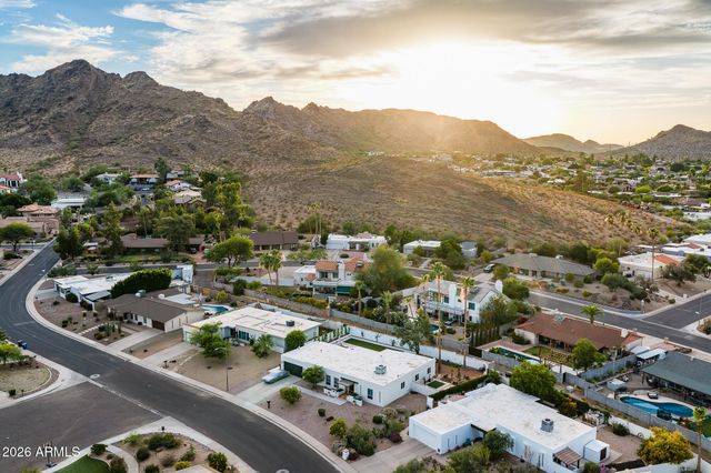 2438 E CHERYL Drive, Phoenix, AZ 85028