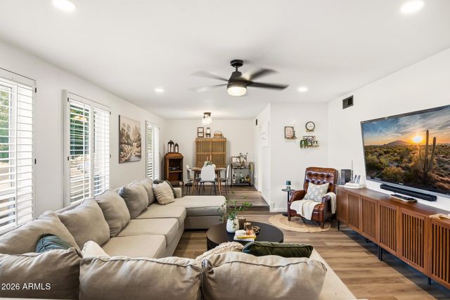 2438 E CHERYL Drive, Phoenix, AZ 85028