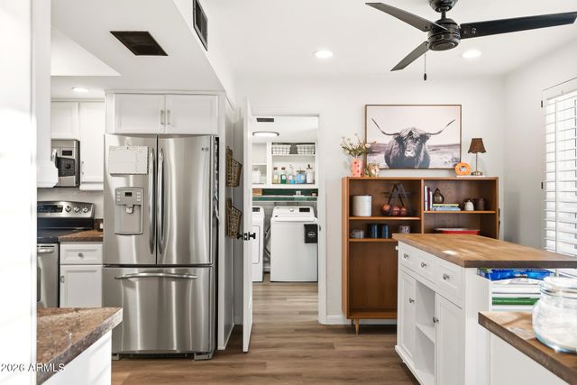 2438 E CHERYL Drive, Phoenix, AZ 85028
