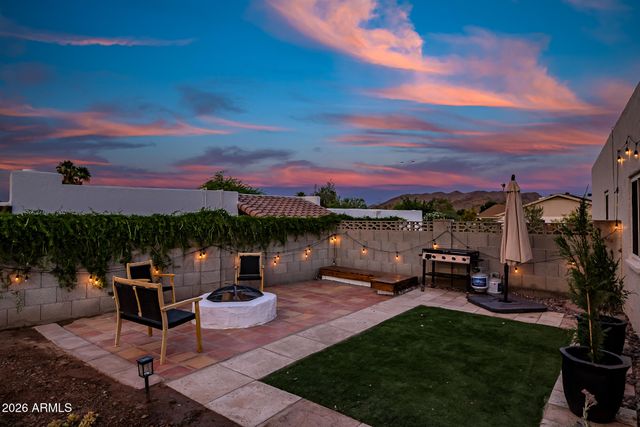 2438 E CHERYL Drive, Phoenix, AZ 85028