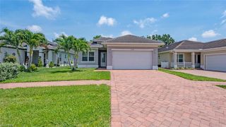 2737 Linda DR, Naples, FL 34112