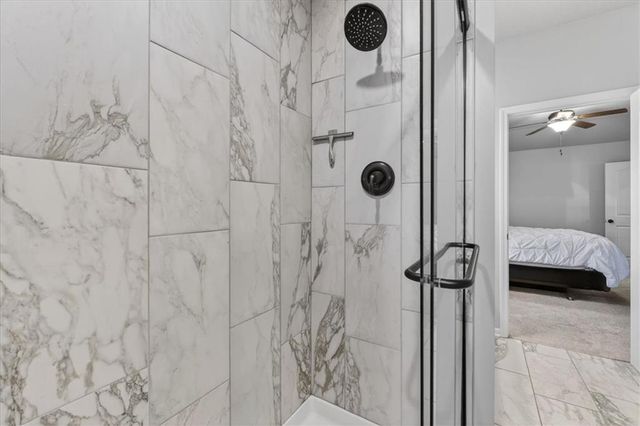 12505 S Woodlawn Drive, Lee's Summit, MO 64086