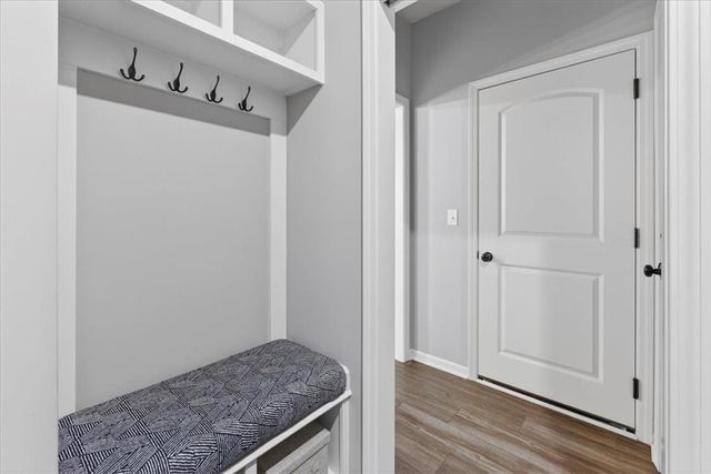 12505 S Woodlawn Drive, Lee's Summit, MO 64086