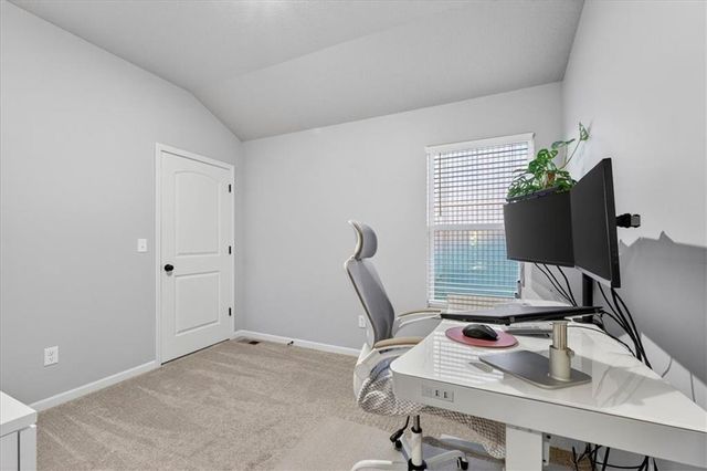 12505 S Woodlawn Drive, Lee's Summit, MO 64086