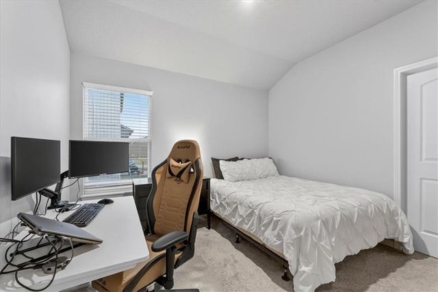 12505 S Woodlawn Drive, Lee's Summit, MO 64086