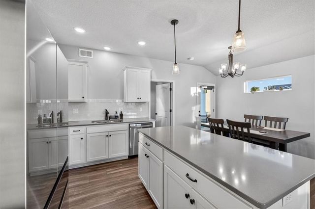 12505 S Woodlawn Drive, Lee's Summit, MO 64086