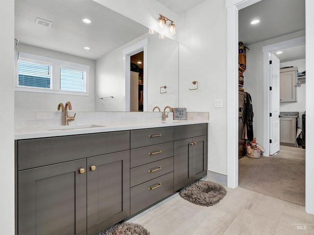 1711 E Spire Street, Meridian, ID 83642