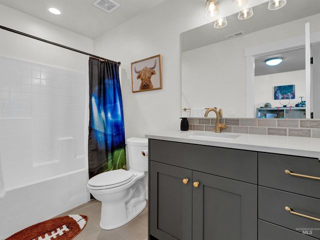 1711 E Spire Street, Meridian, ID 83642