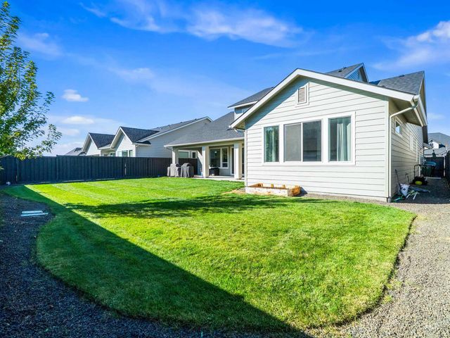 1711 E Spire Street, Meridian, ID 83642