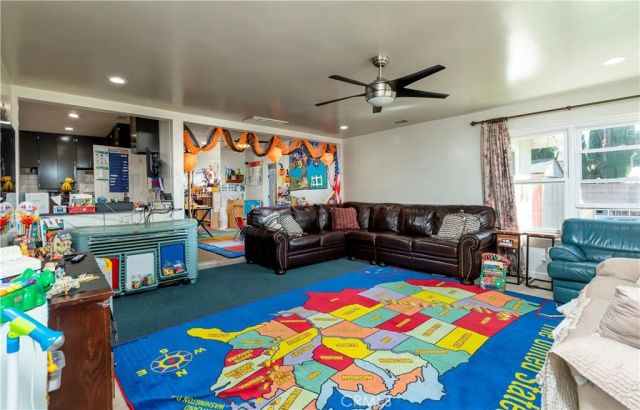 16040 Parthenia, North Hills, CA 91343
