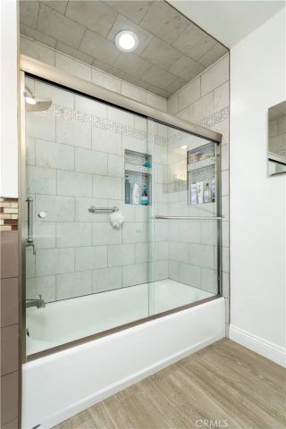 16040 Parthenia, North Hills, CA 91343