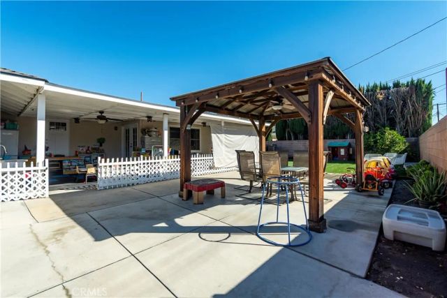 16040 Parthenia, North Hills, CA 91343