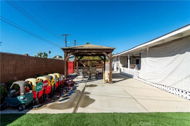 16040 Parthenia, North Hills, CA 91343
