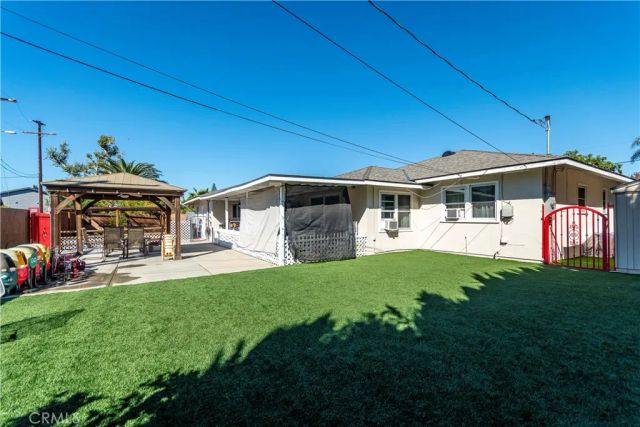 16040 Parthenia, North Hills, CA 91343