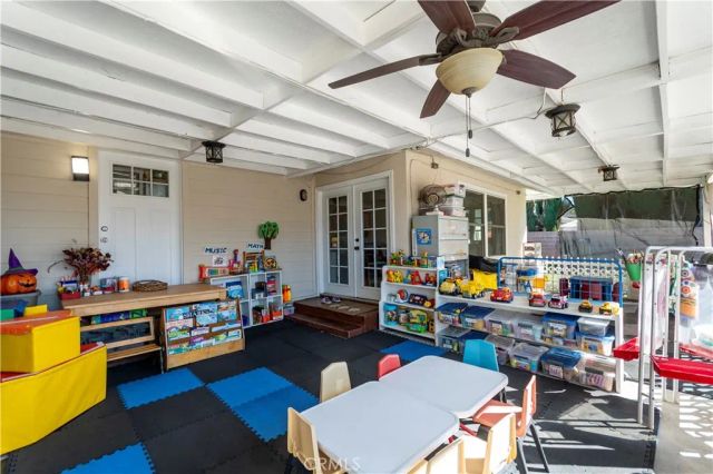 16040 Parthenia, North Hills, CA 91343
