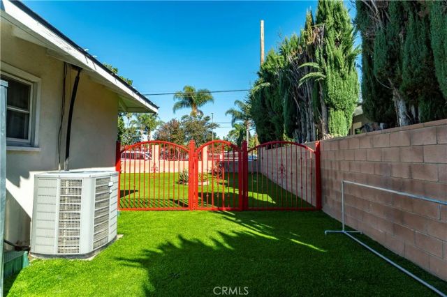 16040 Parthenia, North Hills, CA 91343