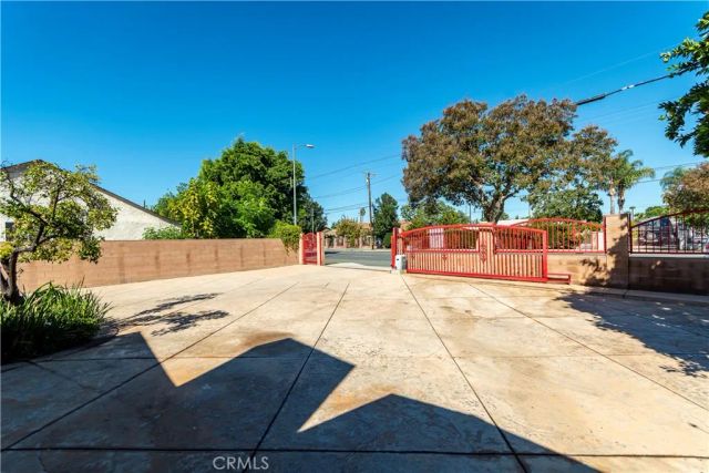 16040 Parthenia, North Hills, CA 91343