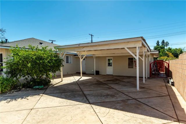 16040 Parthenia, North Hills, CA 91343