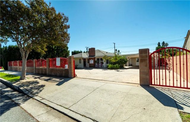16040 Parthenia, North Hills, CA 91343