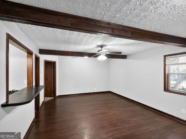 824 Post Road Circle, Stone Mountain, GA 30088