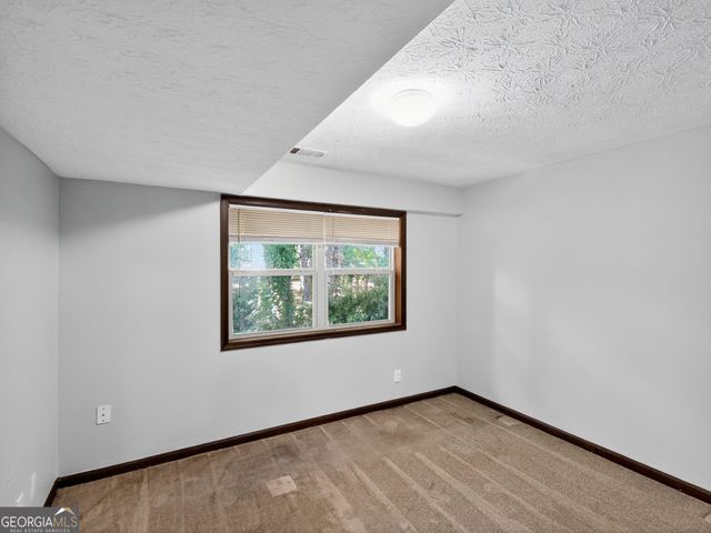 824 Post Road Circle, Stone Mountain, GA 30088