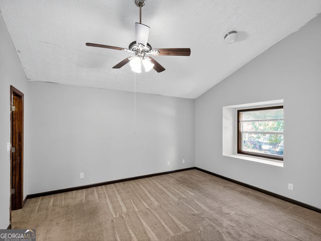 824 Post Road Circle, Stone Mountain, GA 30088