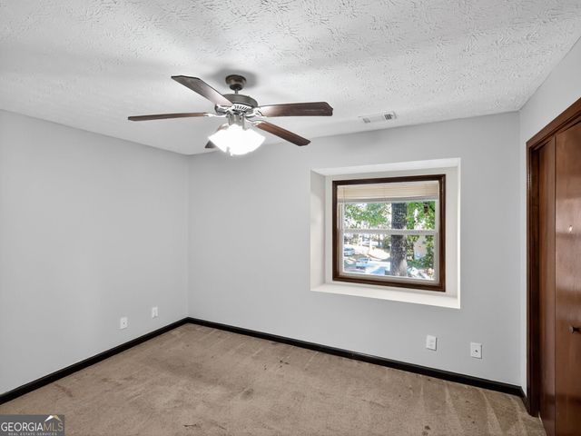 824 Post Road Circle, Stone Mountain, GA 30088
