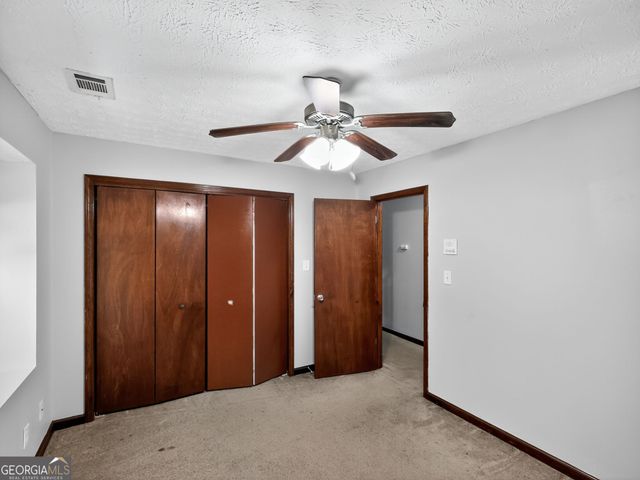 824 Post Road Circle, Stone Mountain, GA 30088