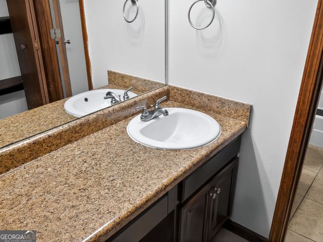 824 Post Road Circle, Stone Mountain, GA 30088
