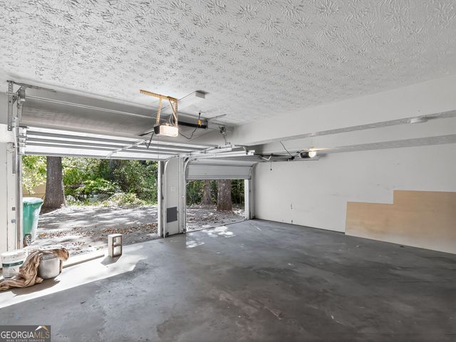 824 Post Road Circle, Stone Mountain, GA 30088