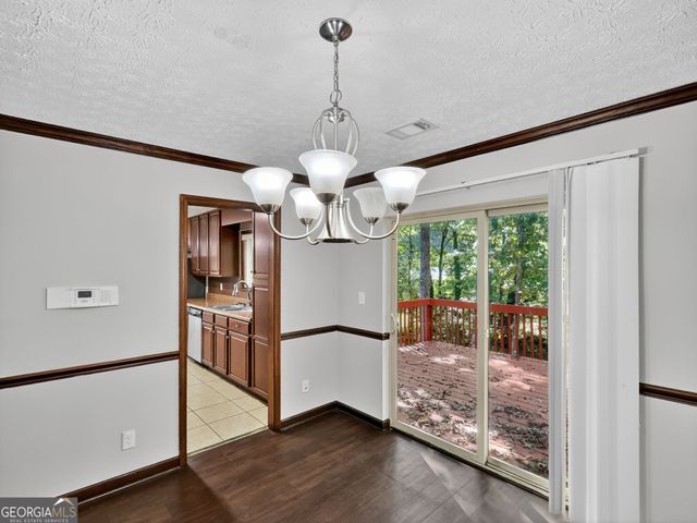 824 Post Road Circle, Stone Mountain, GA 30088
