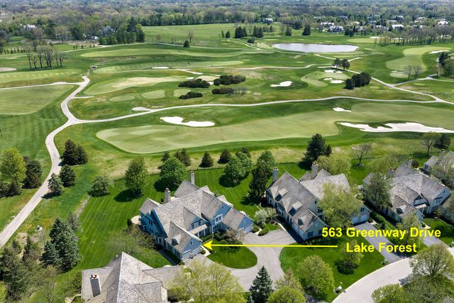 563 Greenway Drive, Lake Forest, IL 60045