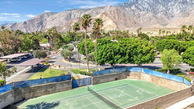2800 N Los Felices W 107, Palm Springs, CA 92262